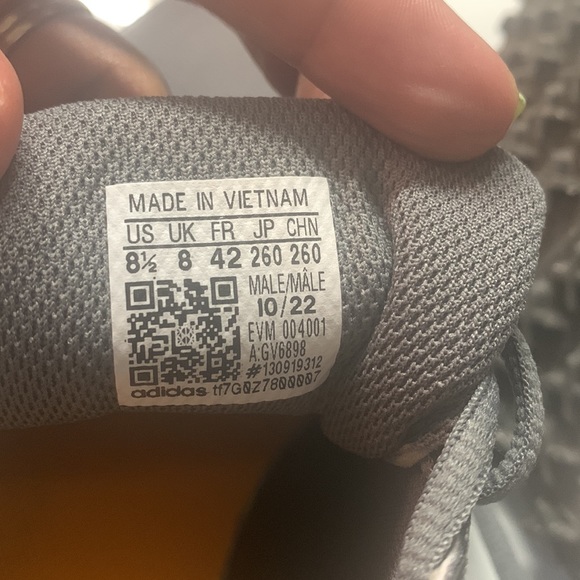 Adidas Men’s Running Shoe 👟 - Picture 10 of 12